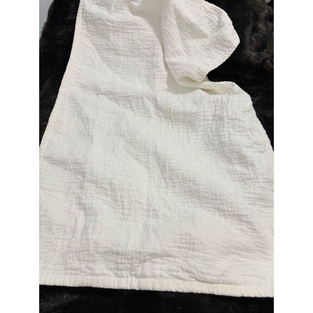 Southern living standard pillow Sham HEIRLOOM PIQUE white- Quilted.Linen